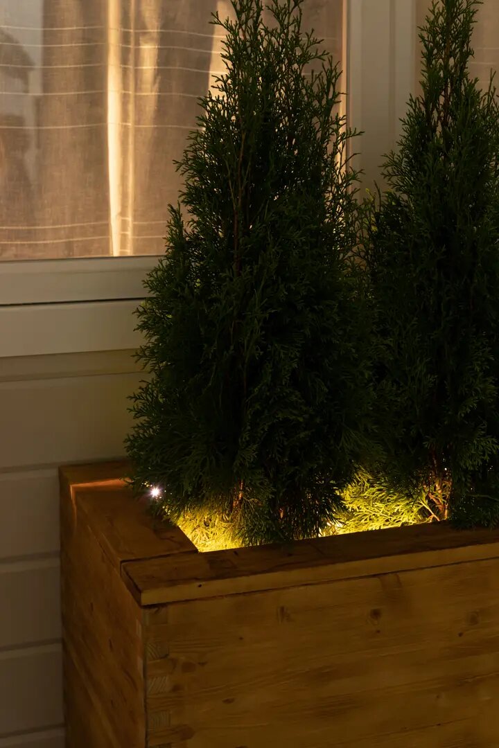 Комплект светодиодной ленты для уличной подсветки 220В 6Вт/м smd2835 60д/м IP65 600Лм/м ширина подложки 10мм 5м т/б 3000К