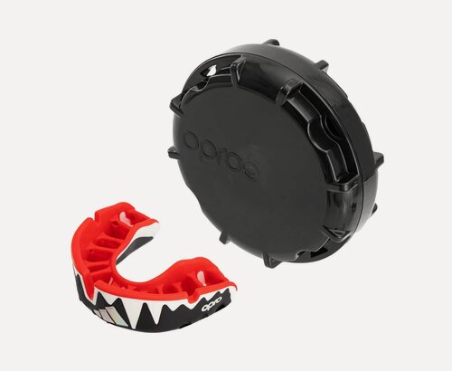 Изображение товара Капа одночелюстная Opro Platinum Gen4 Self-Fit Mouthguard черно-бело-красная (размер Senior)