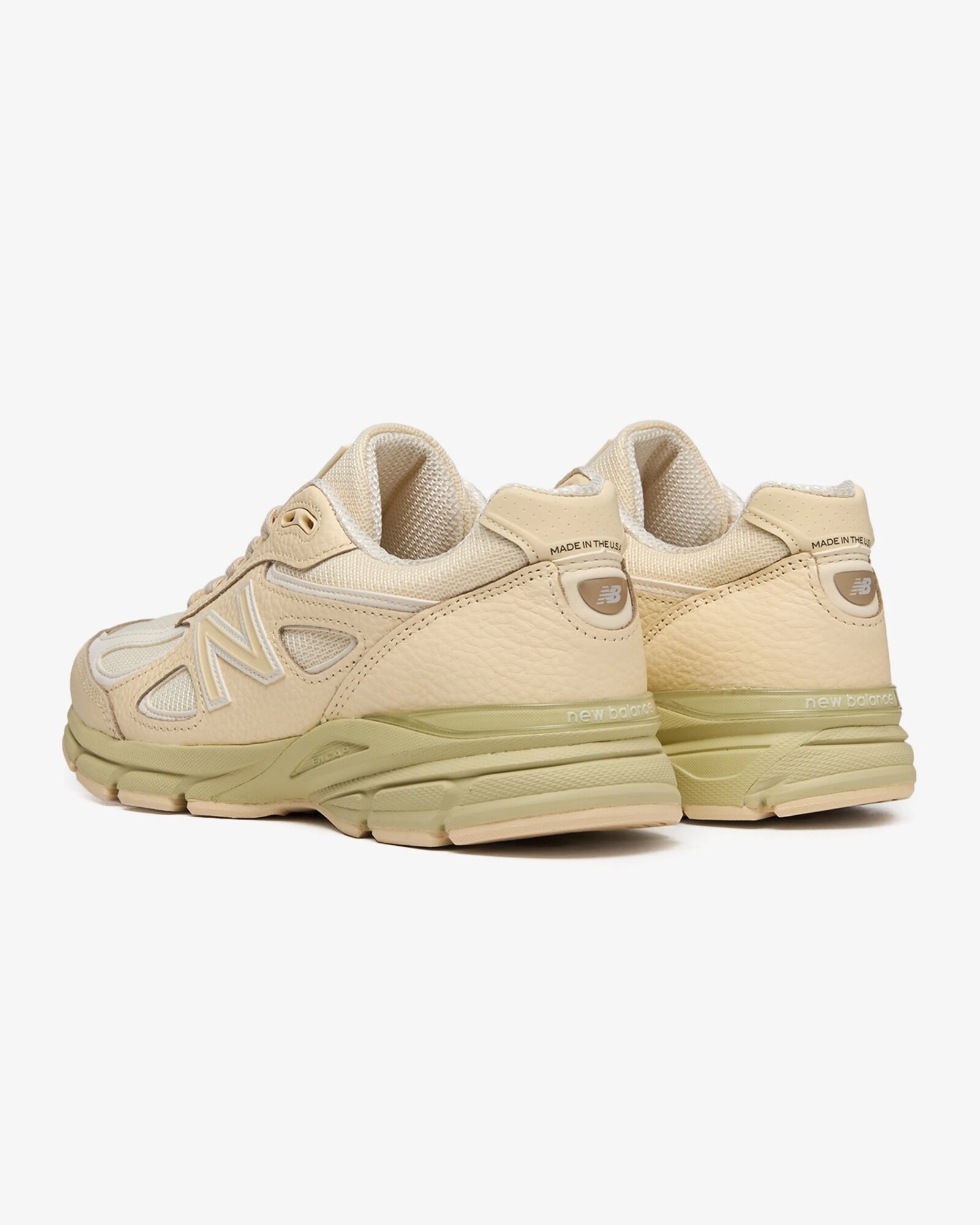 Кроссовки New Balance 990, размер 9,5 US, macadamia nut yellow — фото 1