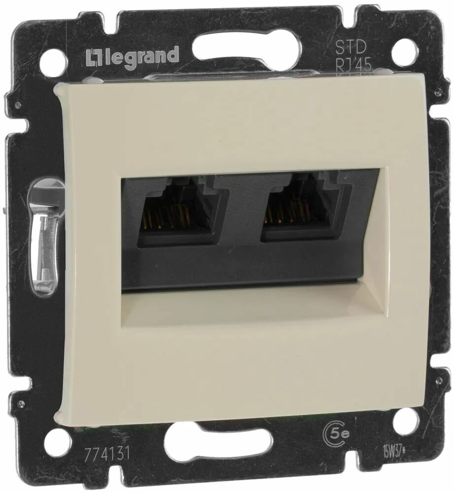 774131 Legrand Valena Розетка интернет c двумя портами RJ45/ Слоновая кость