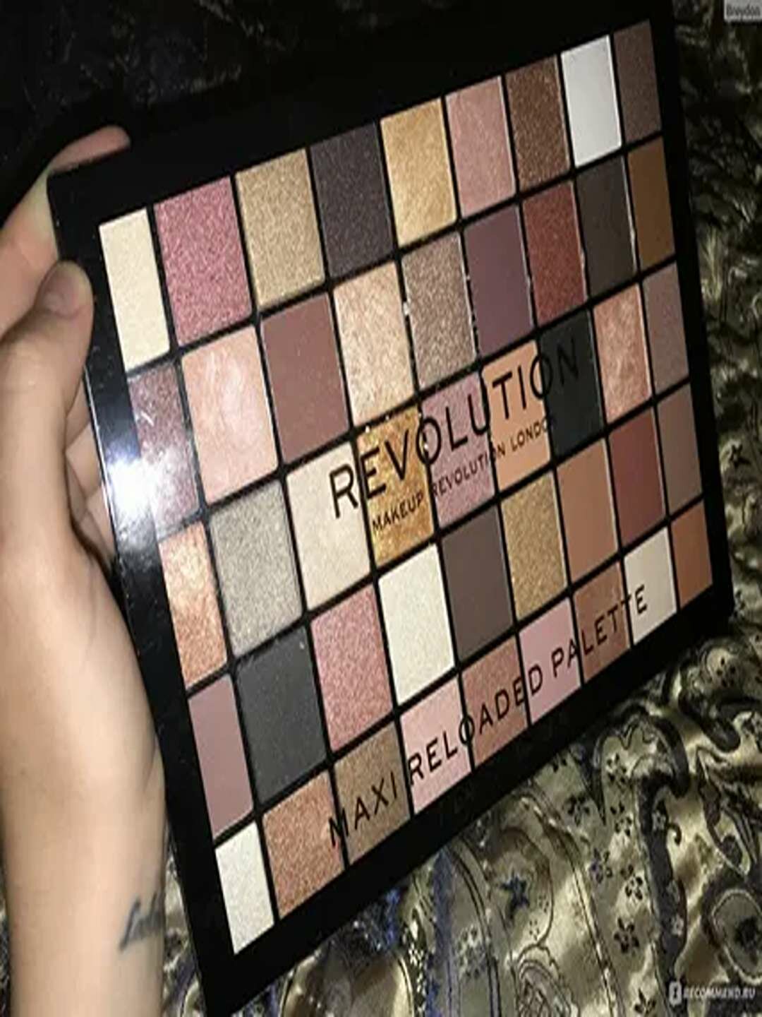 Палетка теней Revolution Makeup Maxi Reloaded Eyeshadow Palette Nudes 54 — фото 1