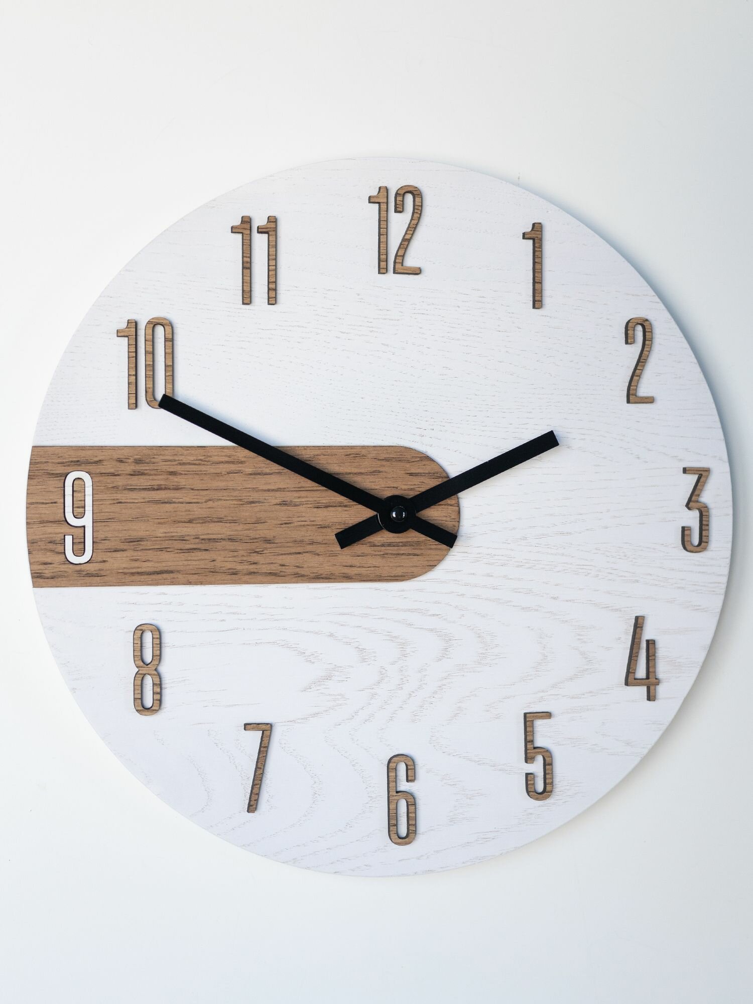 Часы настенные деревянные с бесшумным — фото 1