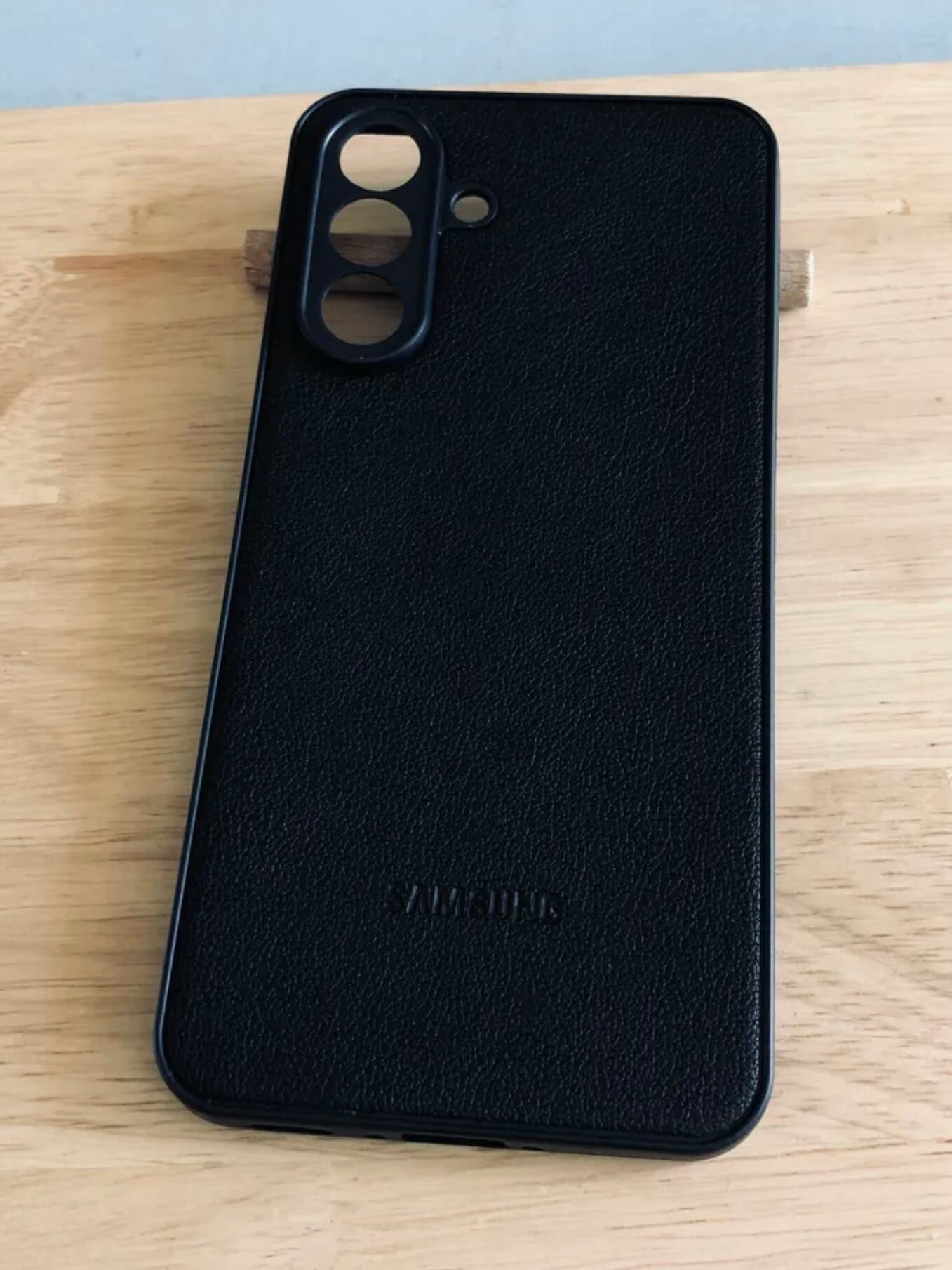 Чехол для Samsung A36 (A366) / чехол на Самсунг А36, c итальянской кожей Saffiano, края силиконовые, не скользит