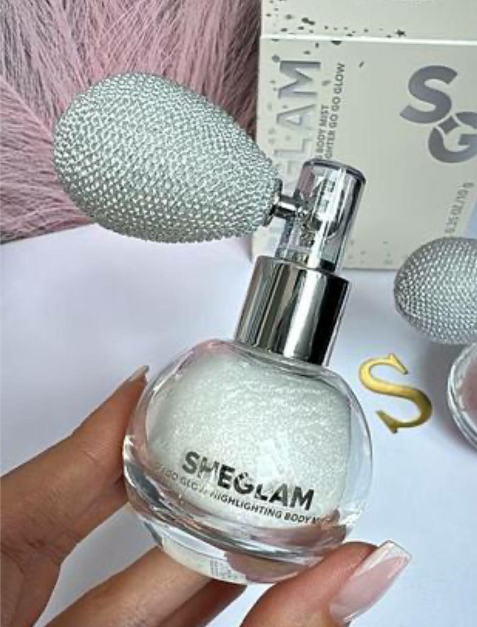 Хайлайтер-спрей(серебристый) для тела "Sheglam" Go Go Glow Highlighting Body Mist(10 g.) — фото 1