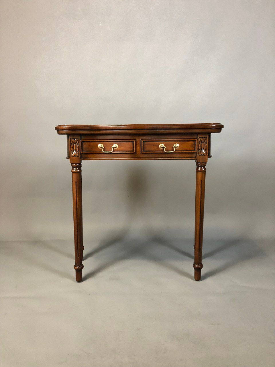 Стол консоль с 2 мя ящиками DOMKORLEONE  красное дерево  mahogany wood   цвет орех HP  коричневый 