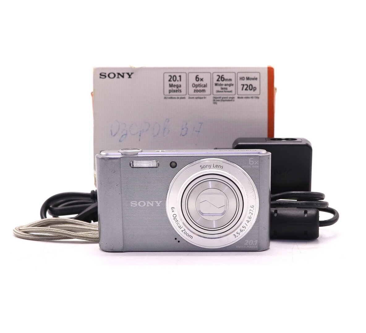 Серебряный Sony Cyber-shot DSC-W810 в упаковке