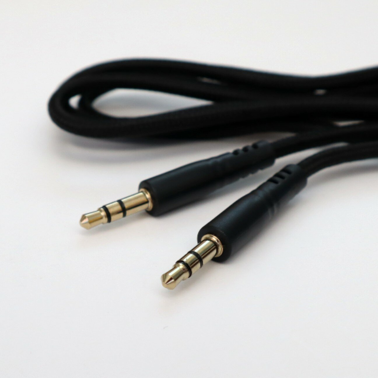 Аудиокабель AUX Hoco UPA24 mini Jack 3,5mm (m-m), 1м, чёрный