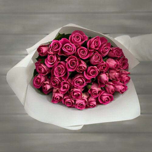 Изображение товара Монобукет Букет Маркет "Кения", 23 розовые розы, 40см, оберточная бумага, на стеблях