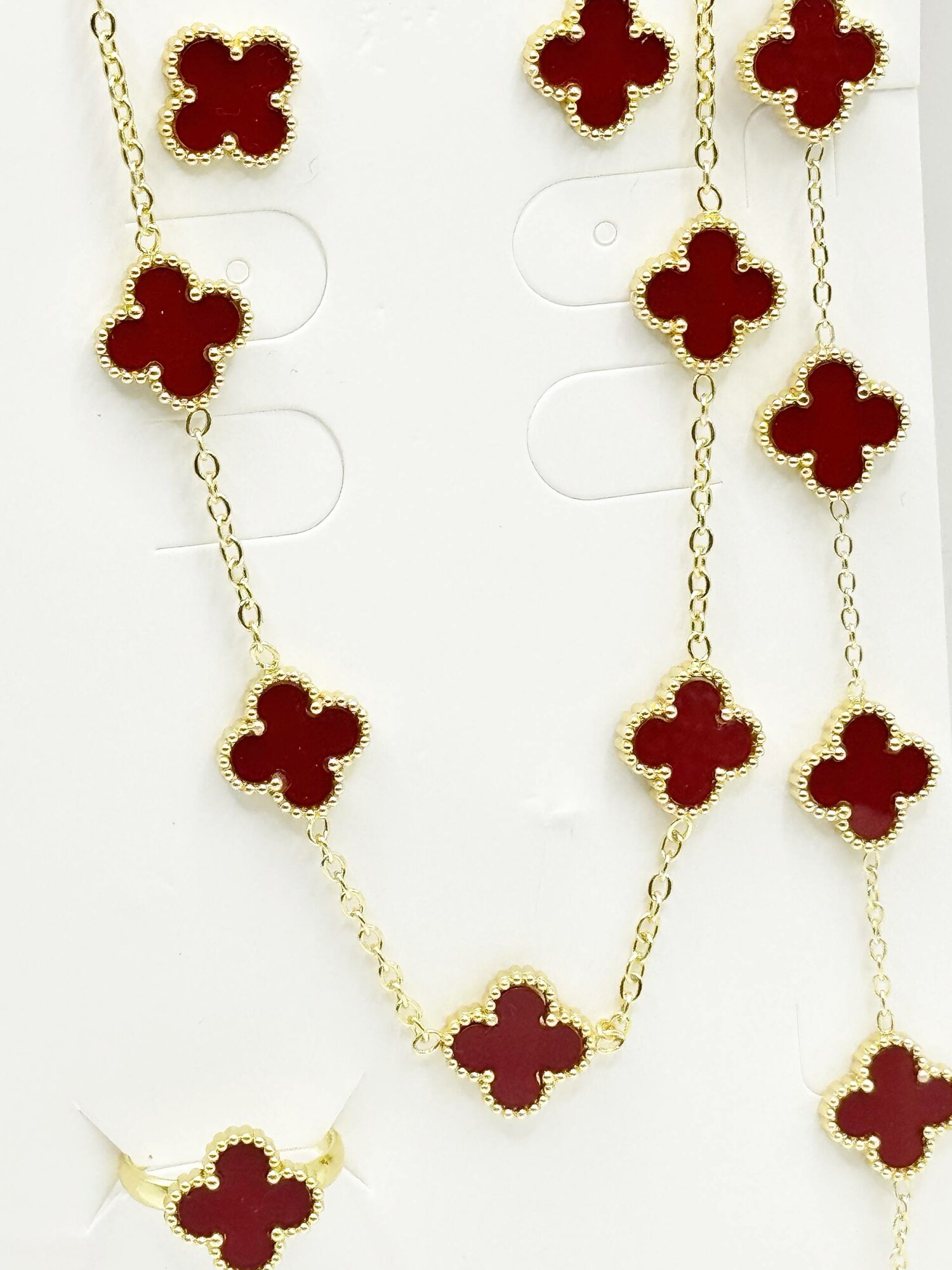 Комплект бижутерии: колье, кольцо, серьги, браслет, клипсы