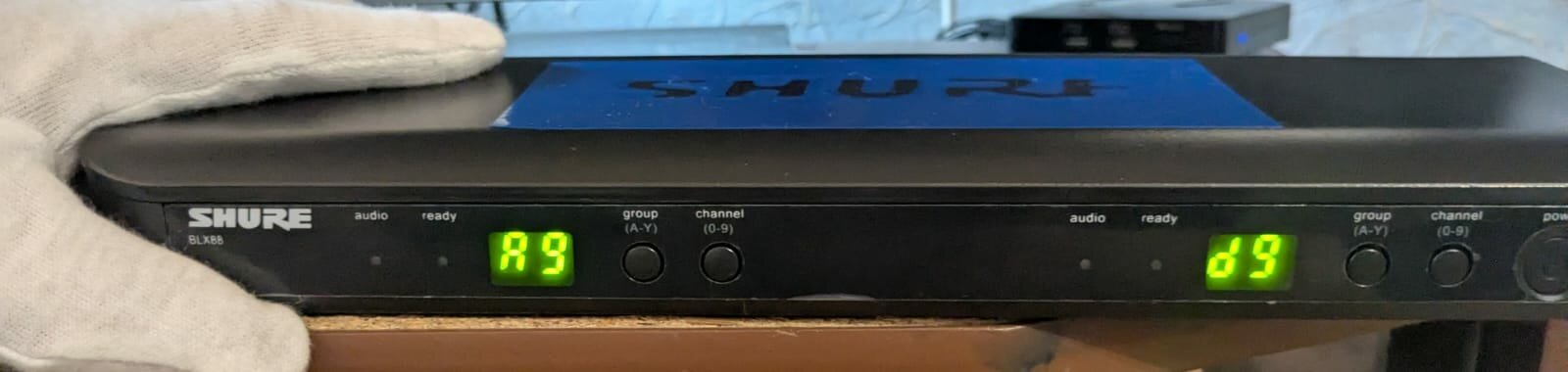 Микрофоны беспроводные динамические SHURE BLX 88 SM 58 М -17 /черные для караоке — фото 1
