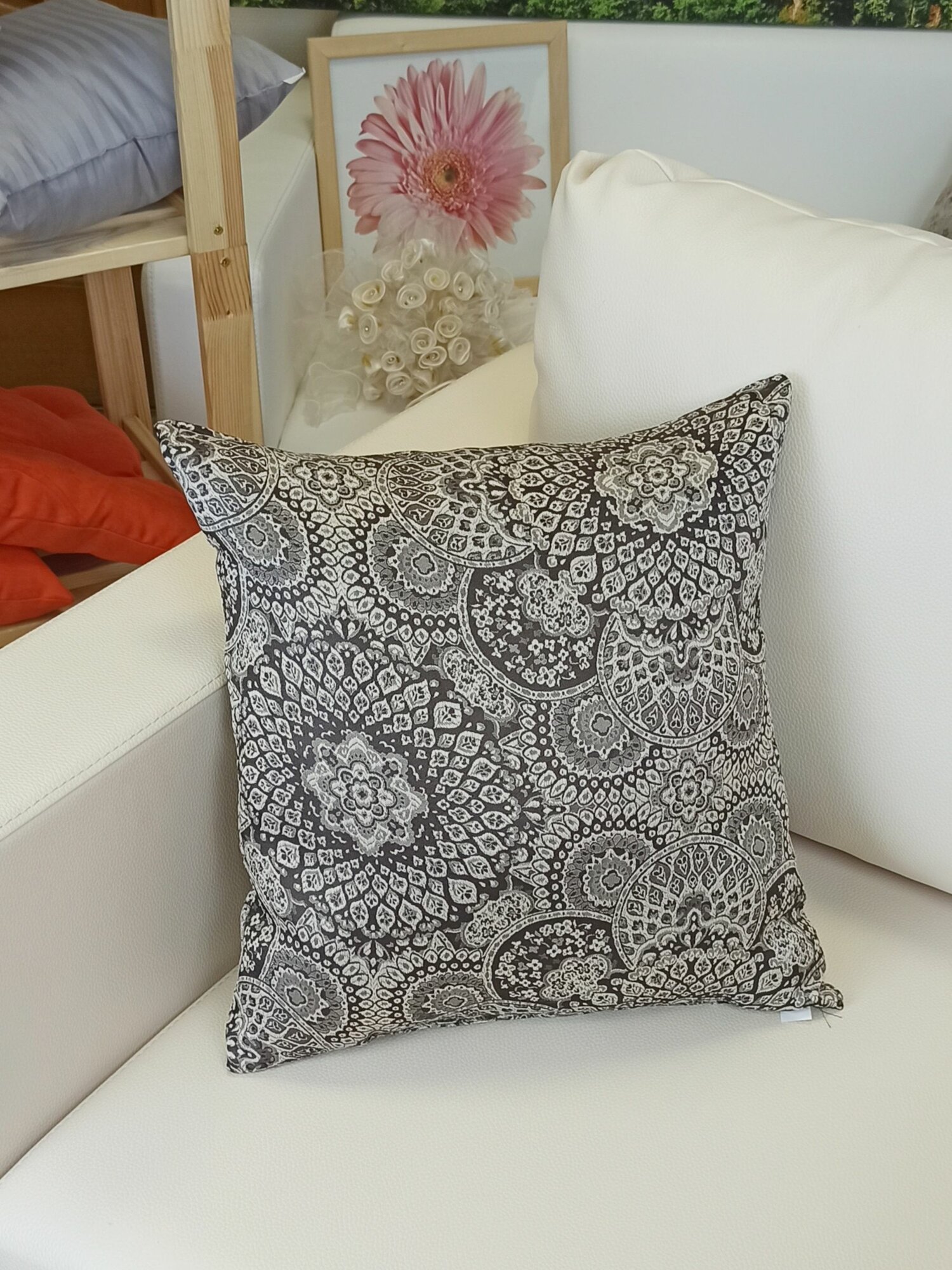 Кружева Декоративная подушка Жаккард 35х35 см серый