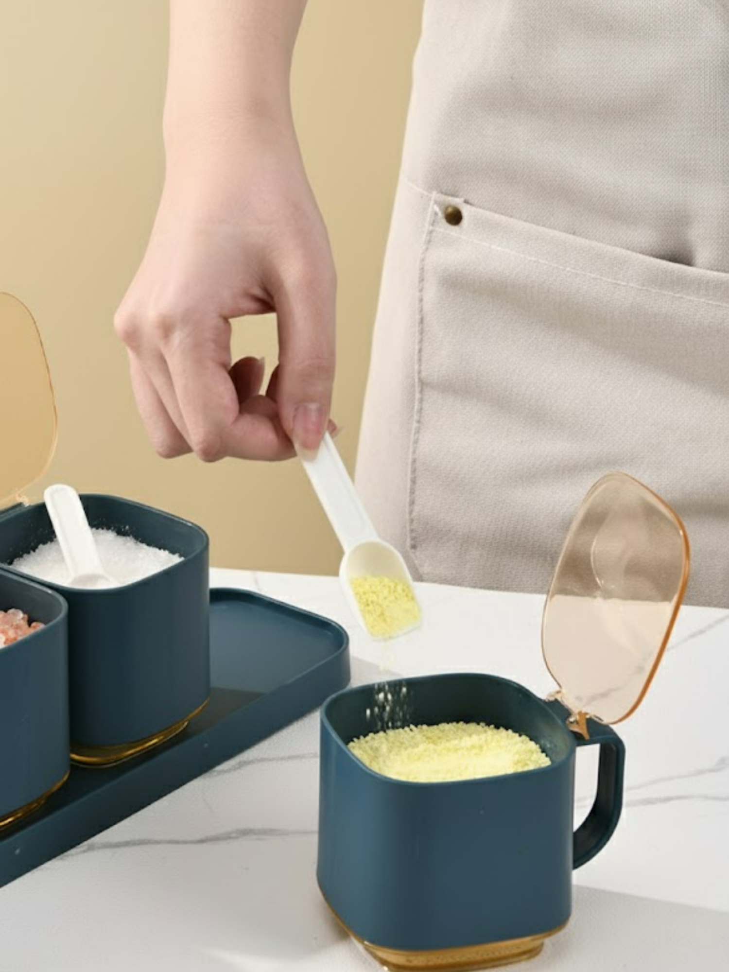 Контейнер для специй, многофункциональный, 3 секции, с крышкой