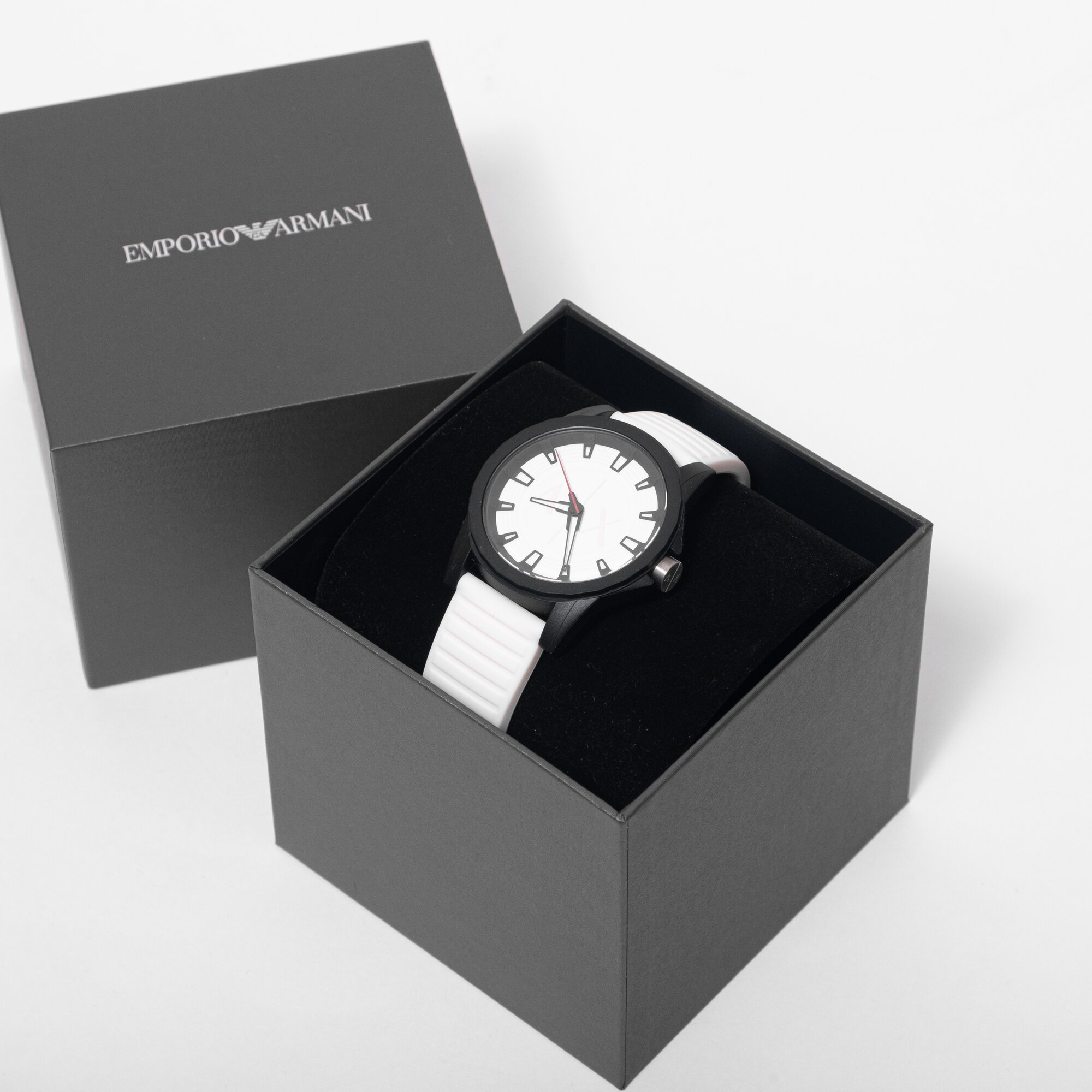 Наручные часы Armani Exchange Outer Banks, белый — фото 1