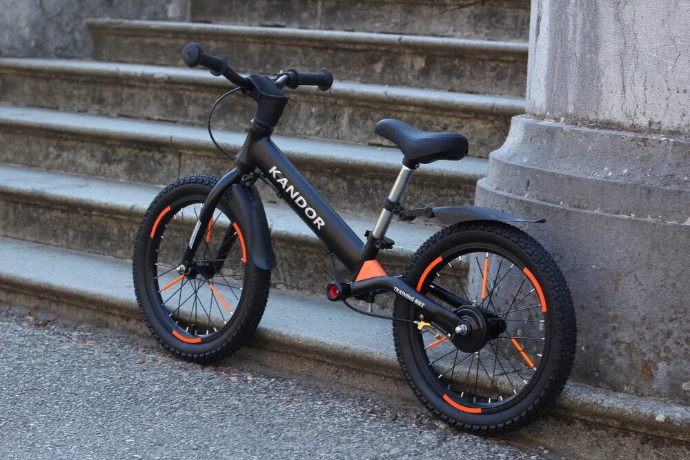 Картинки Беговел Кандор 16 дюйм