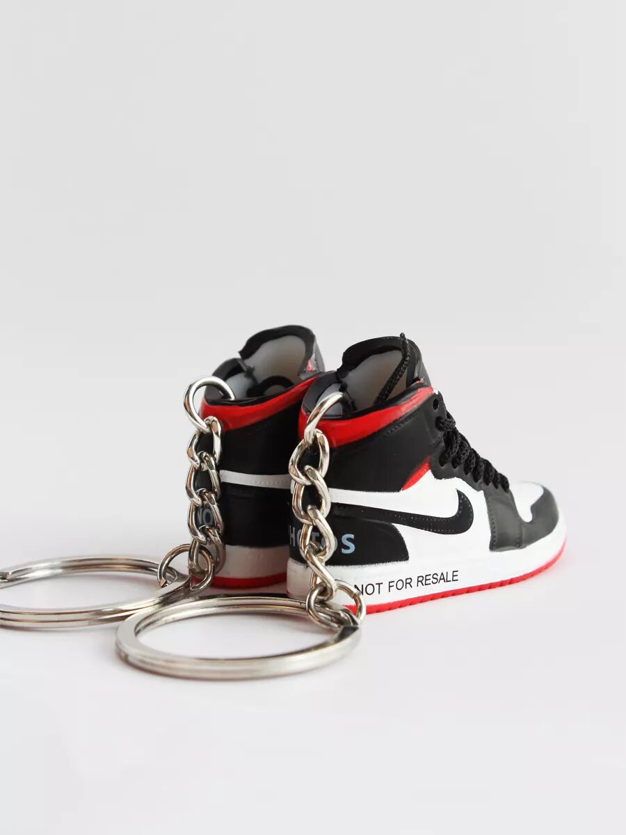 Брелок, 2 шт., красный/черный/белый — фото 1