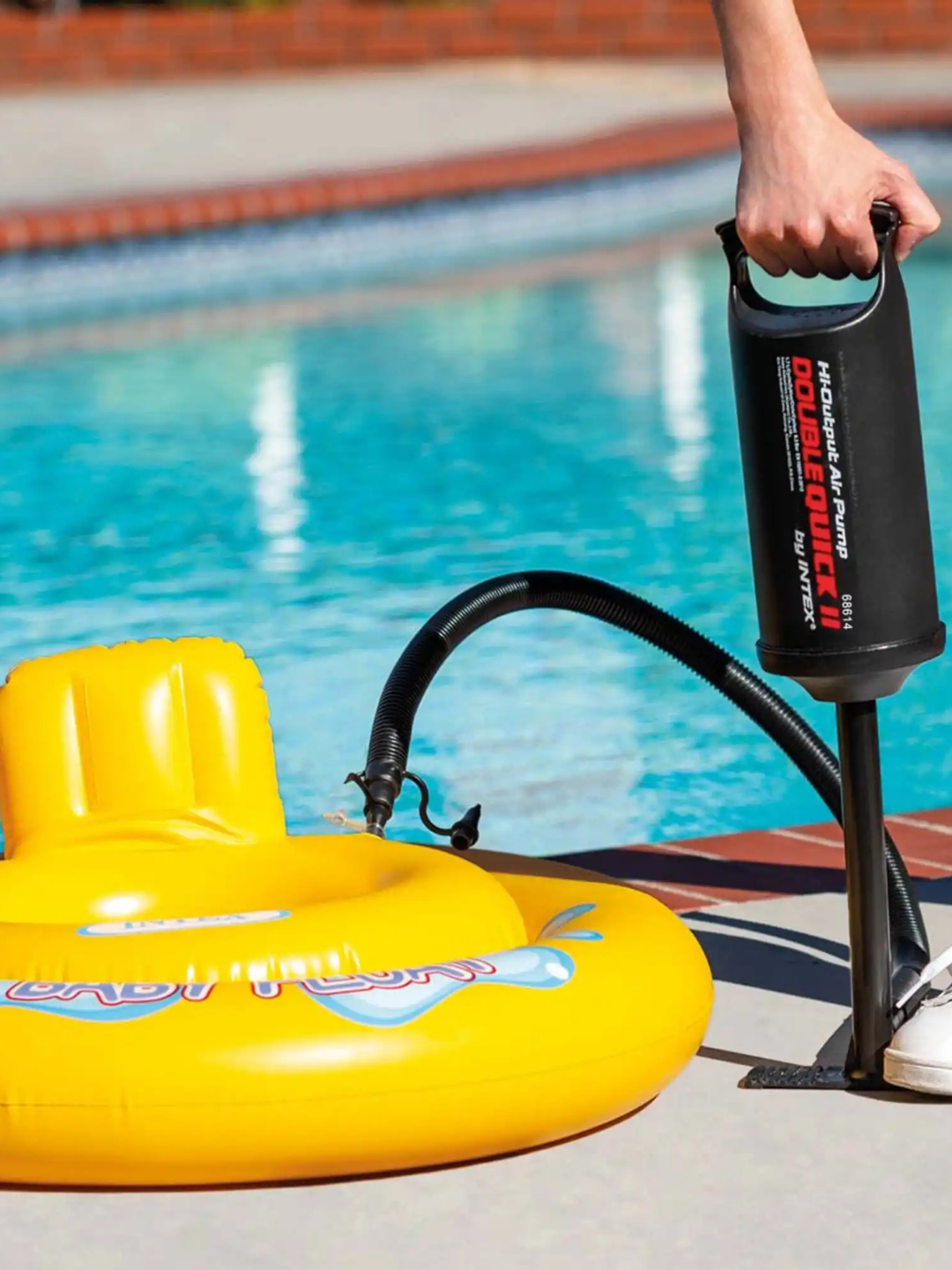 Intex 68614, ручной насос, 36 см, шланг с 3 насадками — фото 1