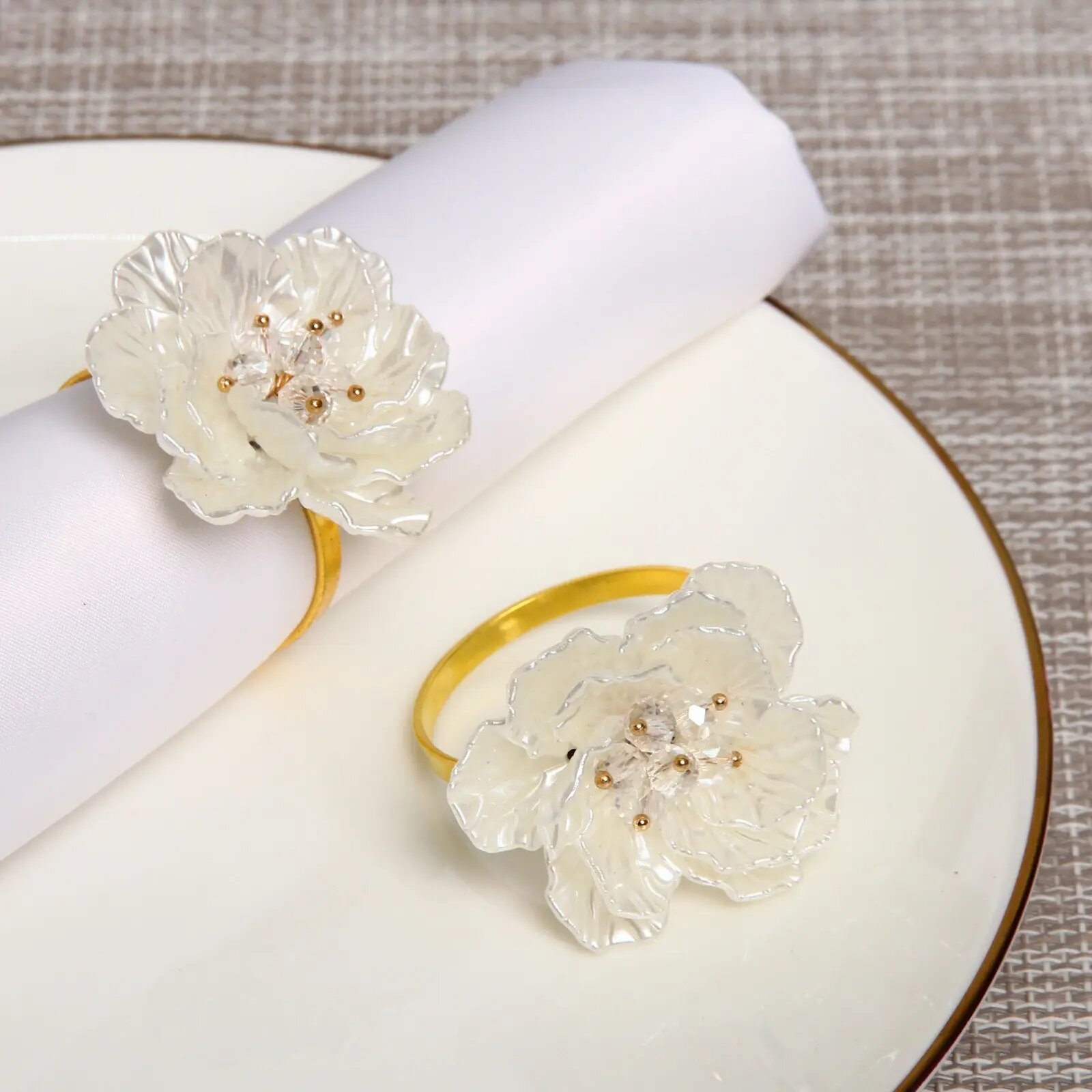 Набор колец для салфеток «Перламутровая фантазия» элегантно украшает ваш стол из металла, золотистые, 2 шт