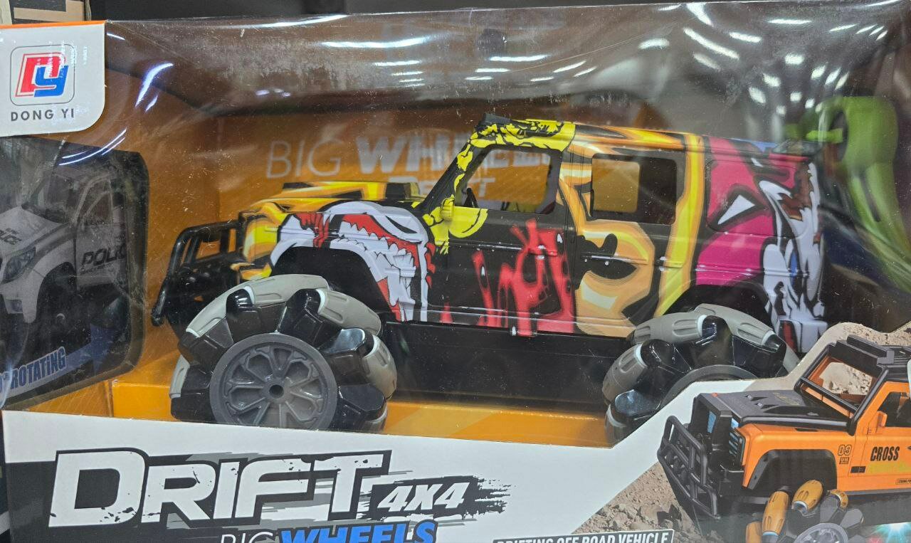 Машинка на радиоуправлении, внедорожник для дрифта 4x4, с аккумулятором