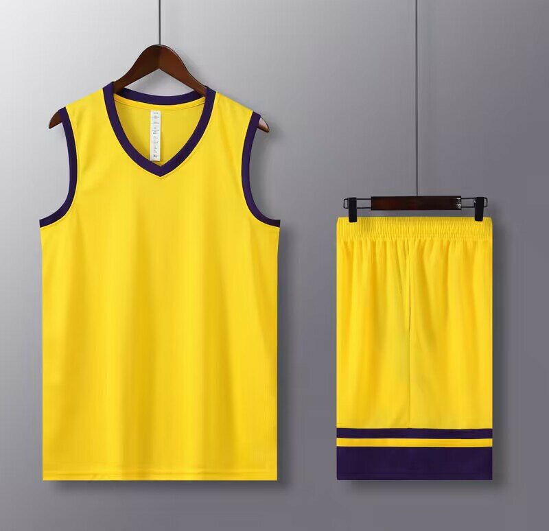 Форма спортивная  размер 5XL белый