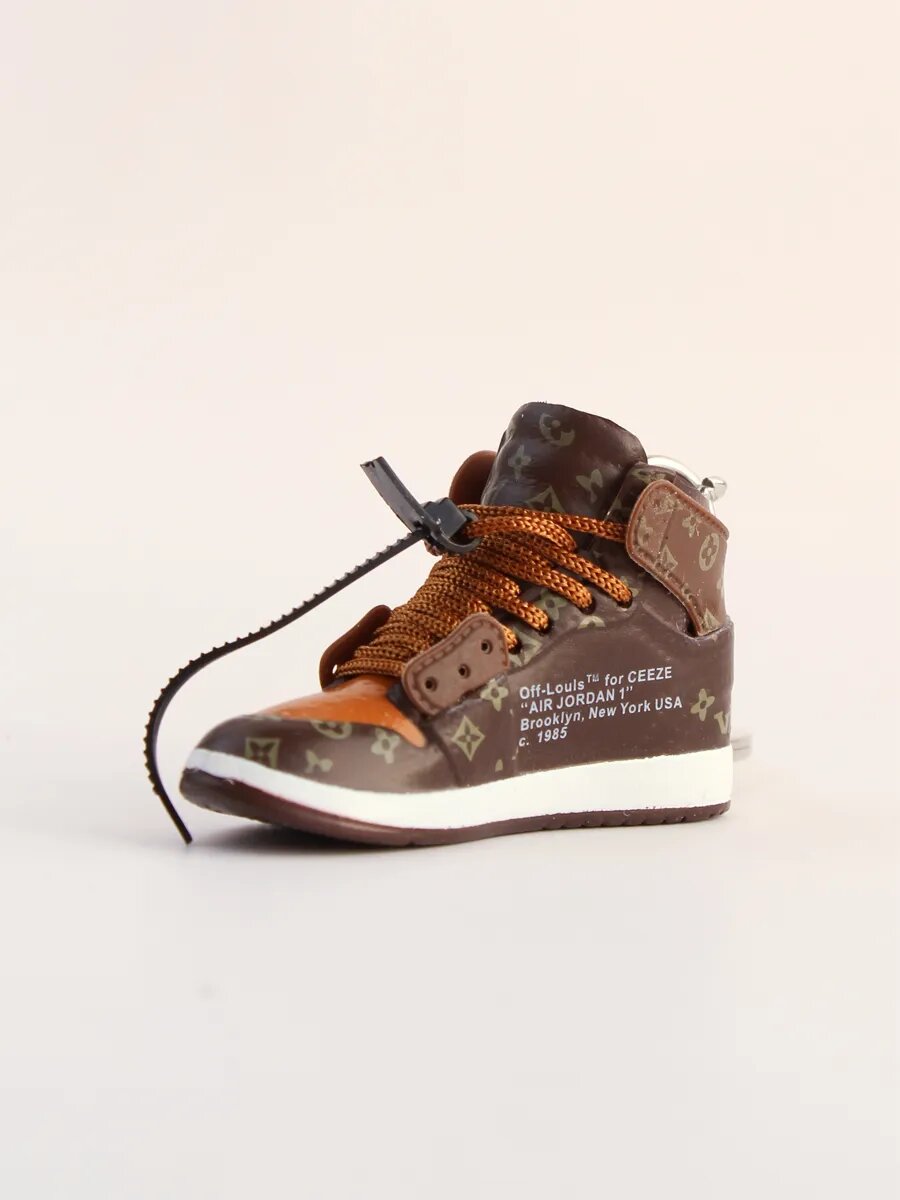 Брелок, коричневый — фото 1