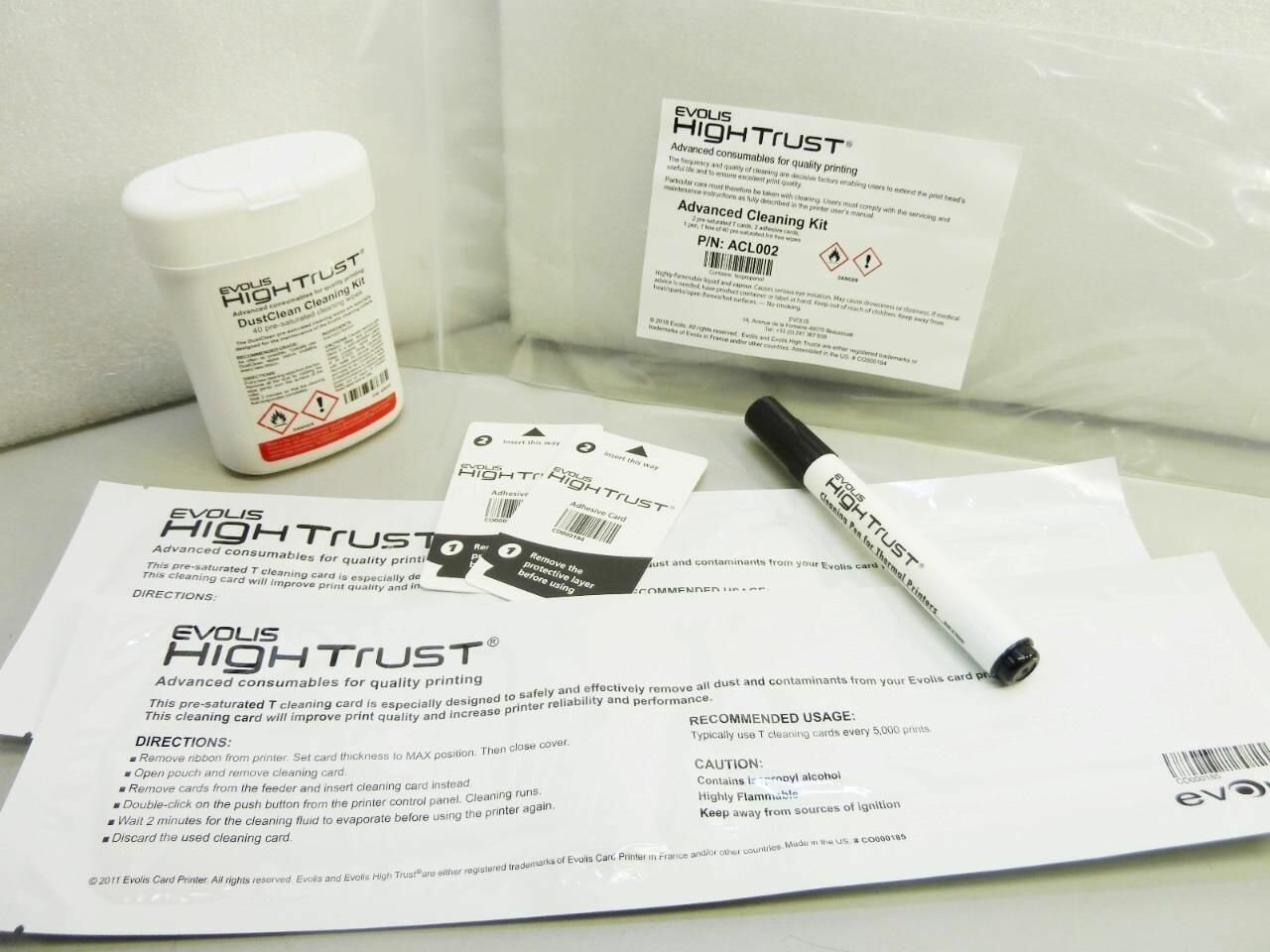 Очиститель Evolis ACL002 Cleaning Kit  для принтеров Zenius  Primacy  2 карты типа T  2 клейких карты