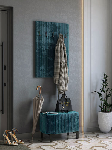 Изображение товара Мягкая вешалка в прихожую настенная, из велюра, с черными крючками, цвет Изумруд краш/чёрный