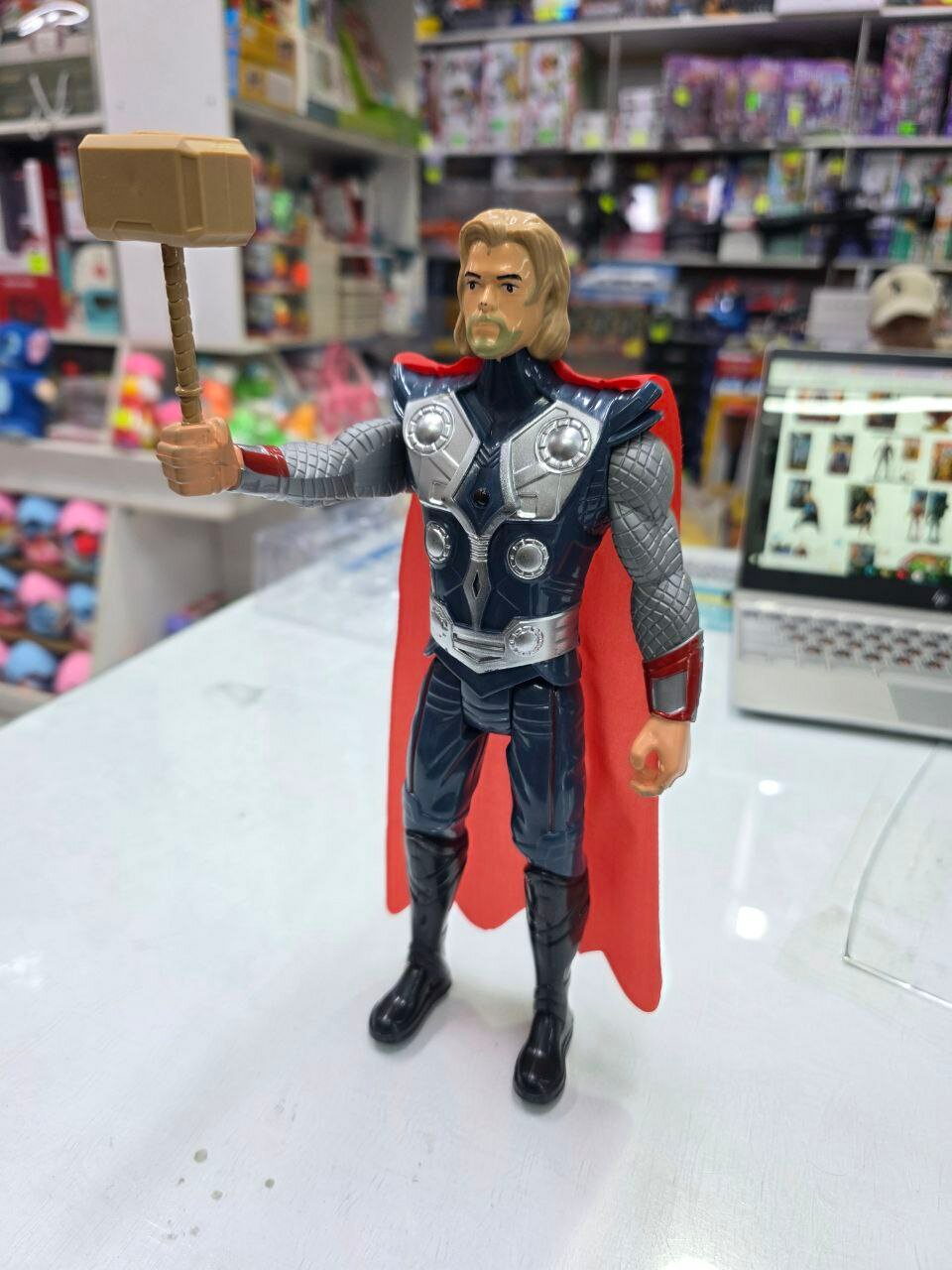 Фигурка "Thor Marvel", пластик, 26.5см, батарейки в комплекте, для 3-7 лет