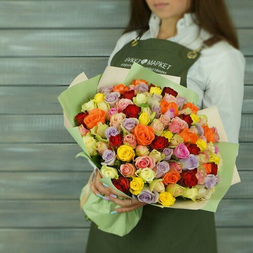 Изображение товара Монобукет Букет Маркет, 75 роз, Кения, 40см, оберточная бумага, разноцветный