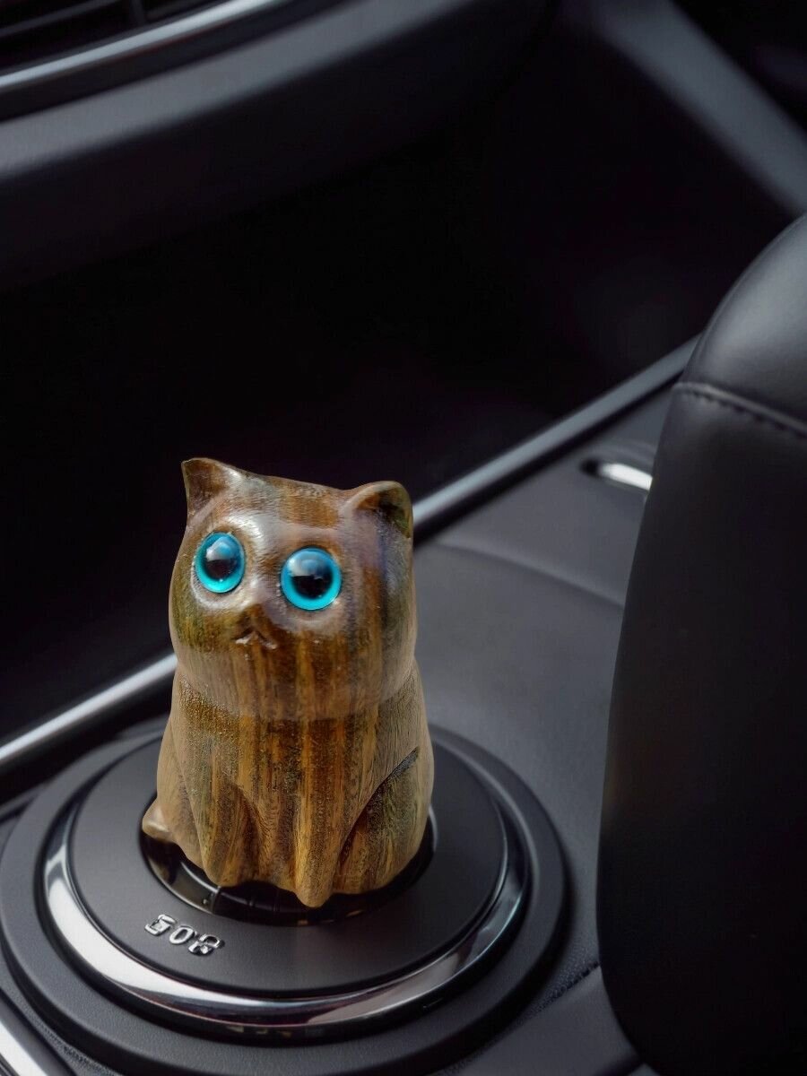 Фигурка котик из сандалового дерева — фото 1