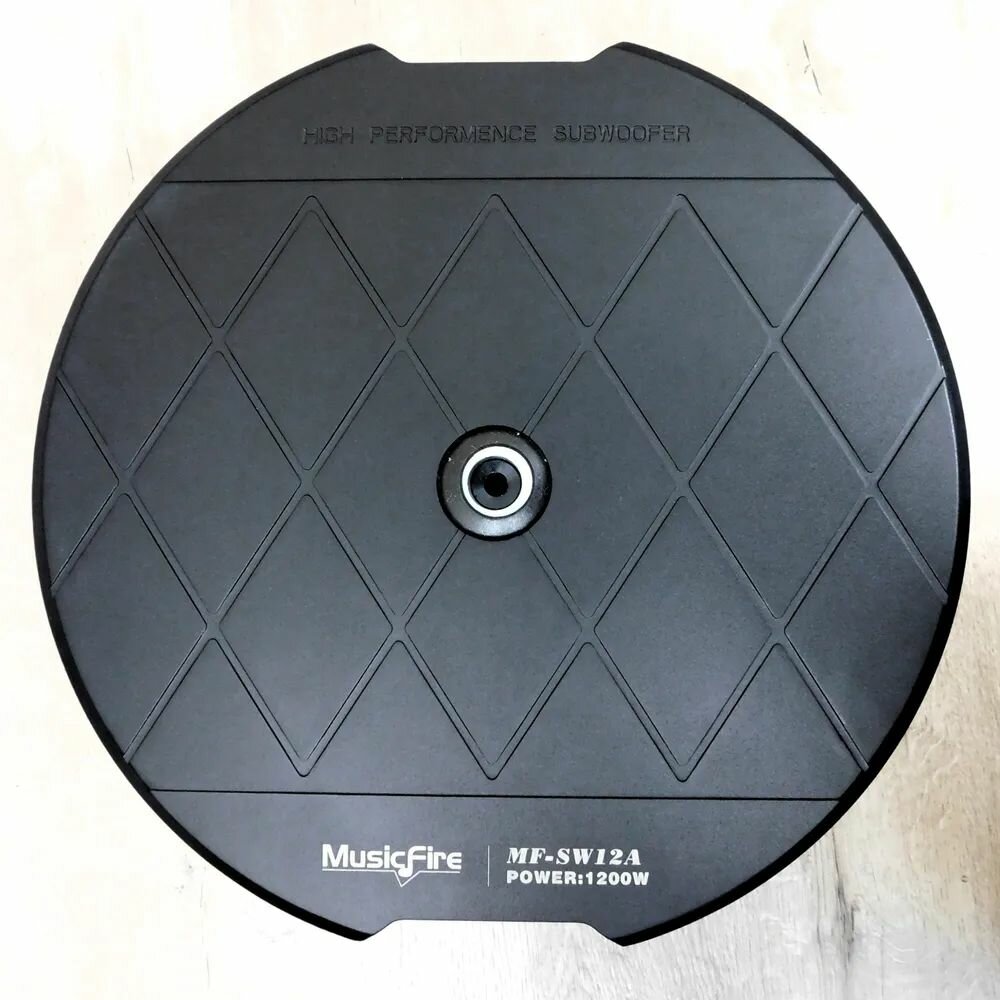 Автомобильный активный сабвуфер, круглый 12 дюймов, в нишу для запасного колеса.