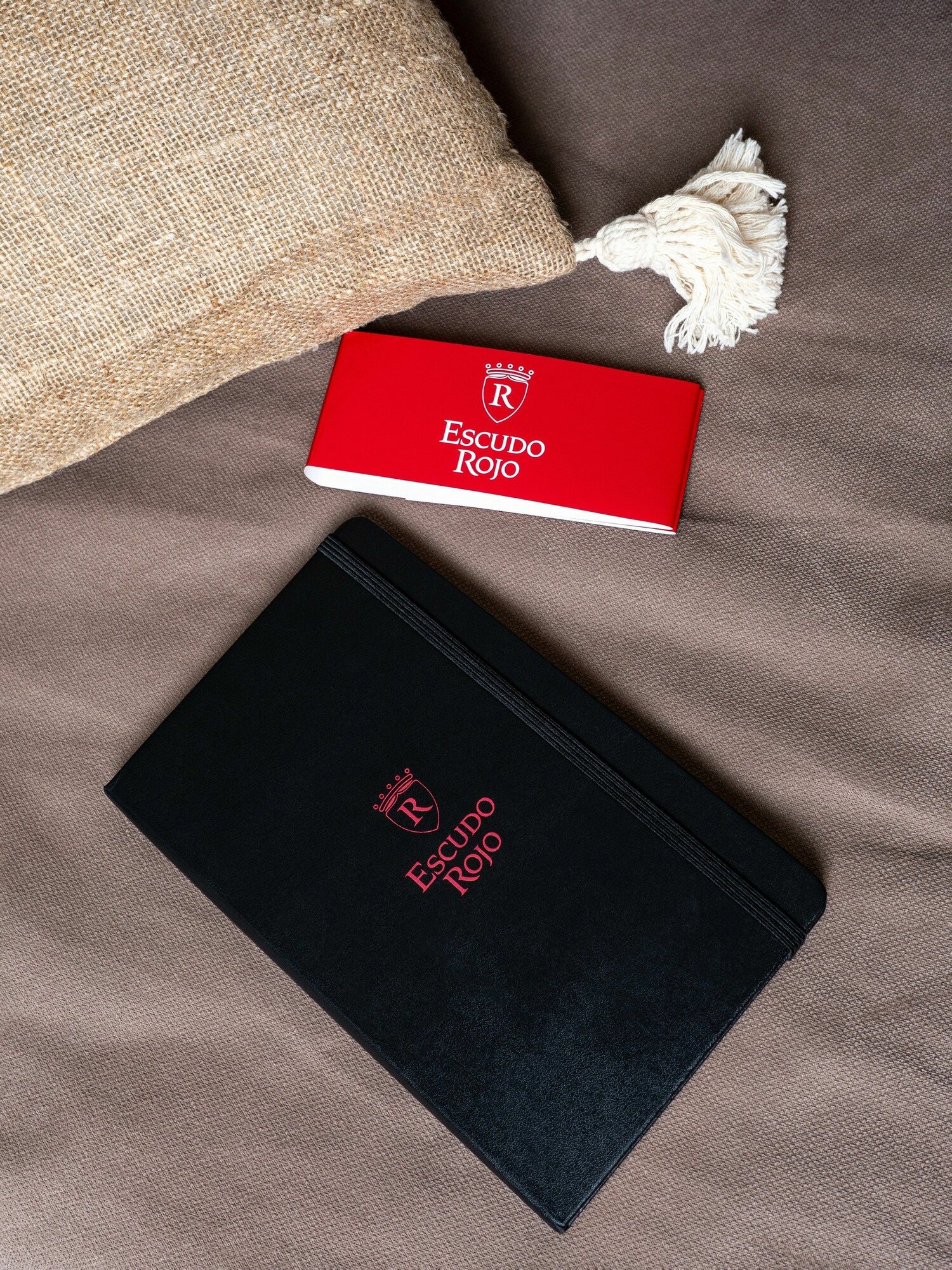 Ежедневник Moleskine Escudo Rojo, недатированный A5, на резинке, кожаный, 200л