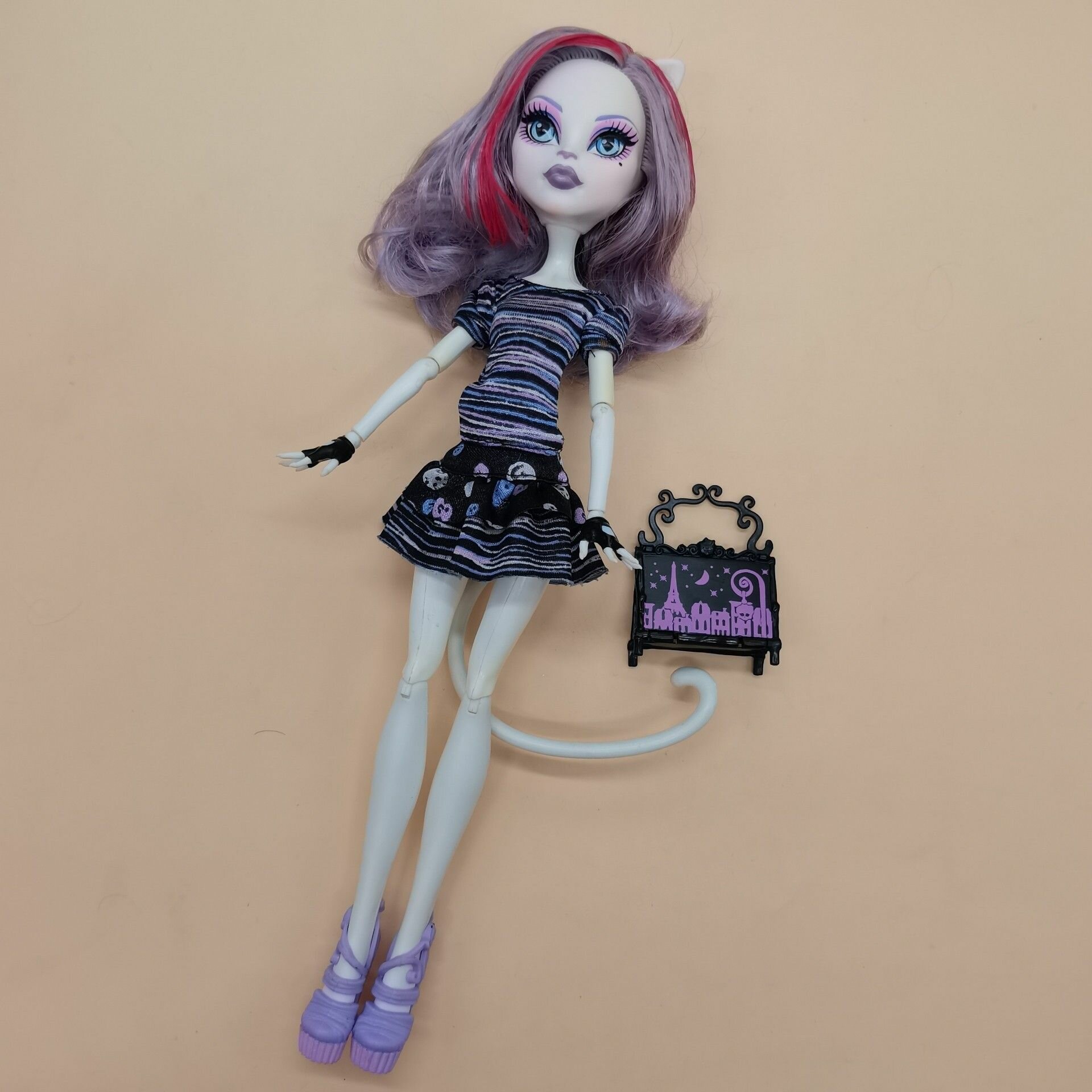 Кукла Катрин- катрин де мяу Демяу из школы Монстер Хай серии