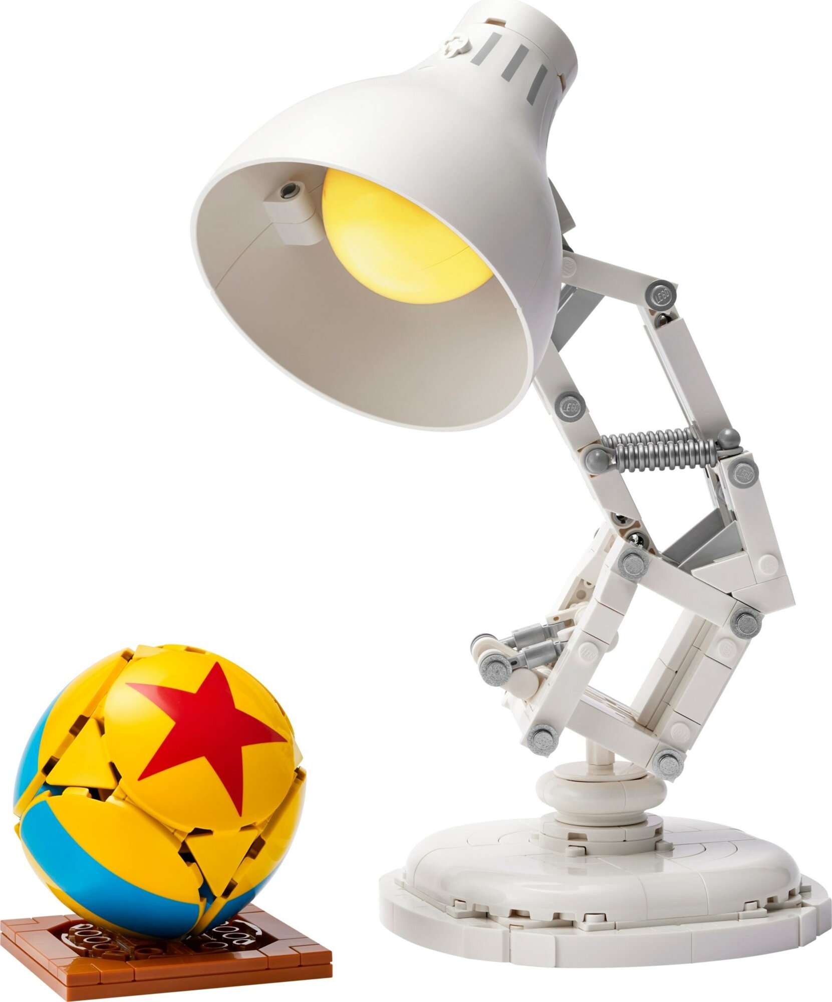 Конструктор LEGO Disney 21357 Люксо Младший Pixar Luxo Jr, 613 дет. — фото 1