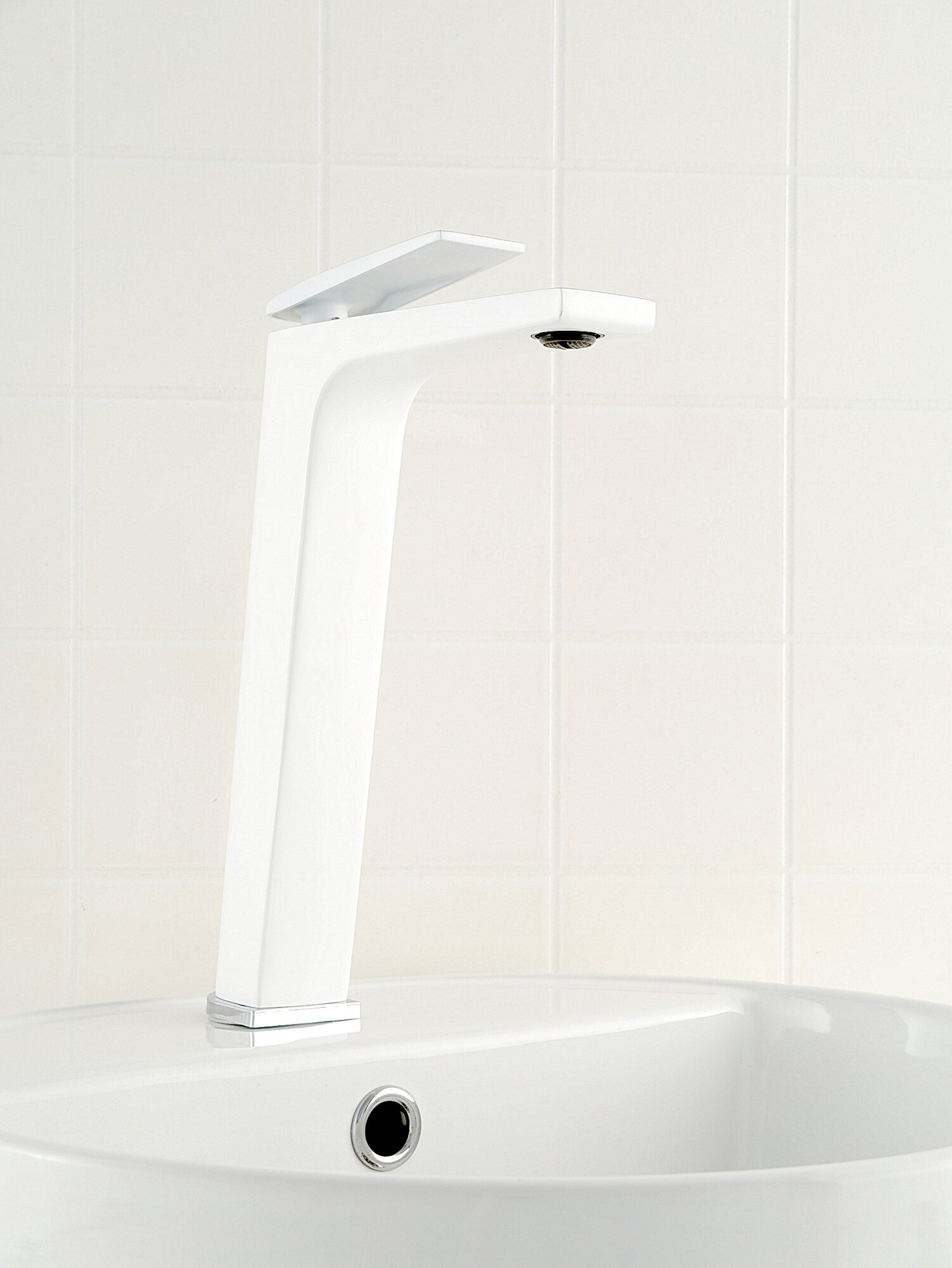 Смеситель для раковины с высоким корпусом, одно рычажный, латунь, белый/хром — фото 1