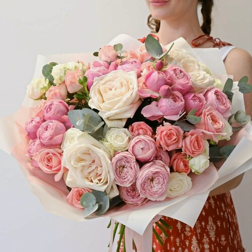 Изображение товара Букет живых цветов "Ты - моя весна", пионовидные розы, 21 цветок