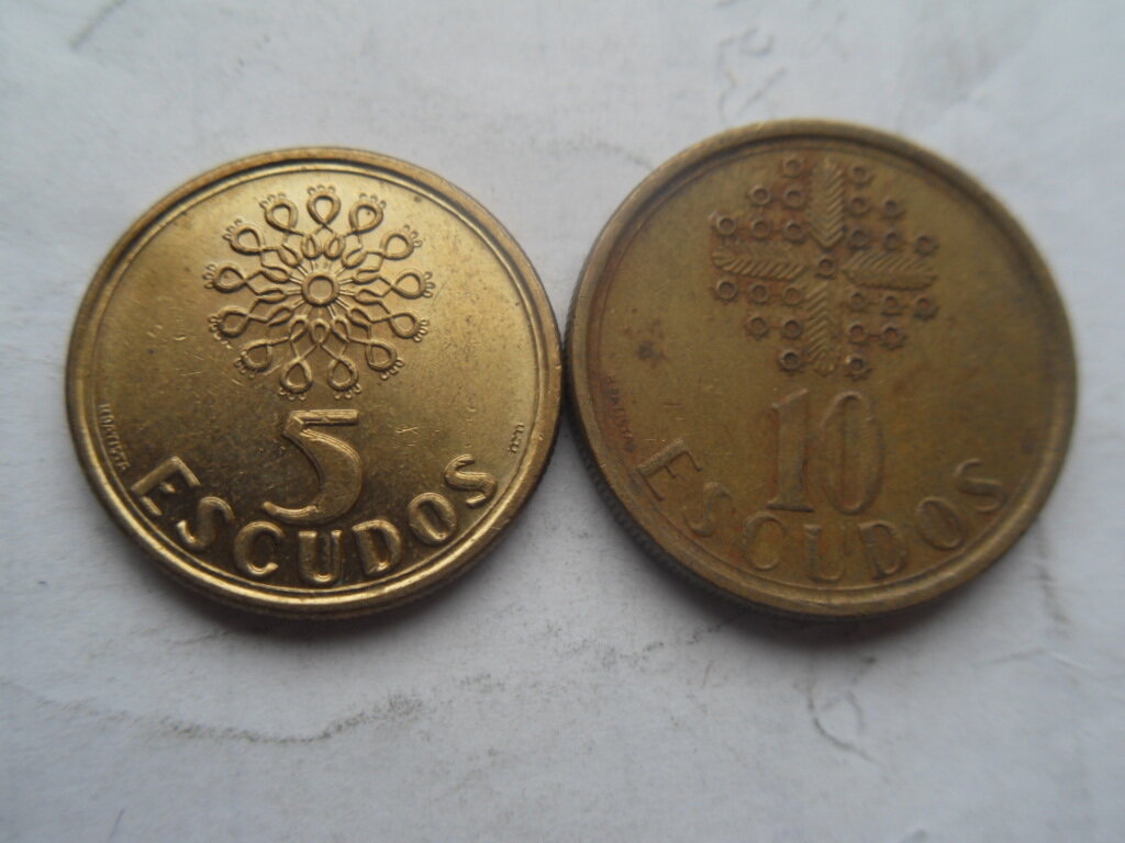 Португалия 5 эскудо, 1999. Португалия 10 эскудо, 1987