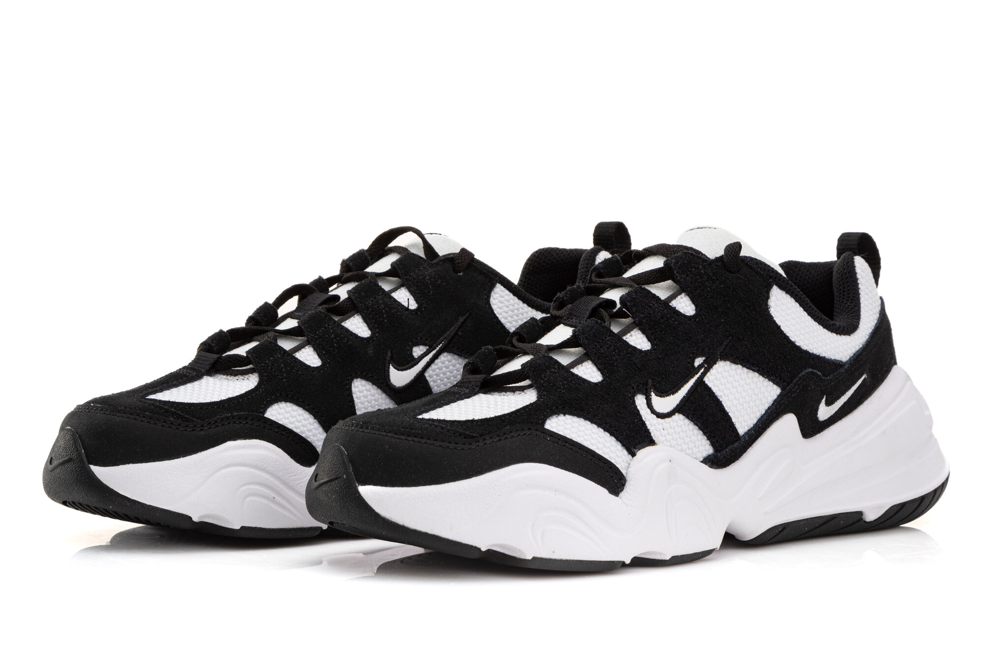 Кроссовки NIKE Tech Hera