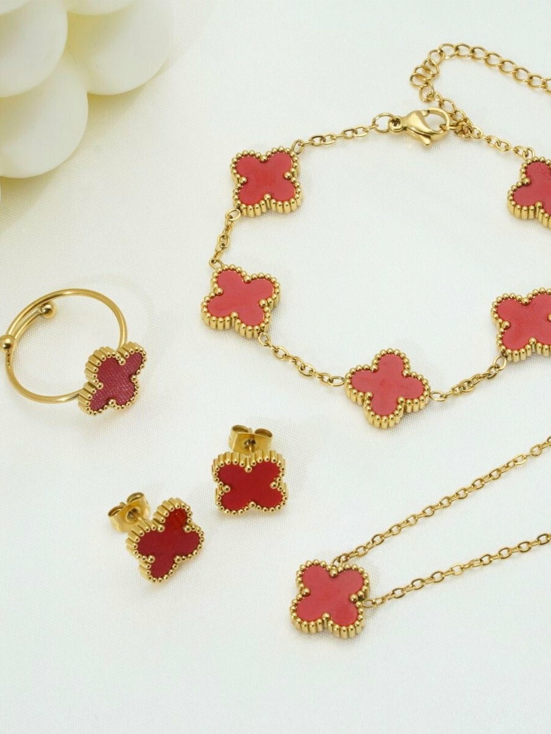 Комплект бижутерии: браслет, серьги, кольцо, колье, подвеска