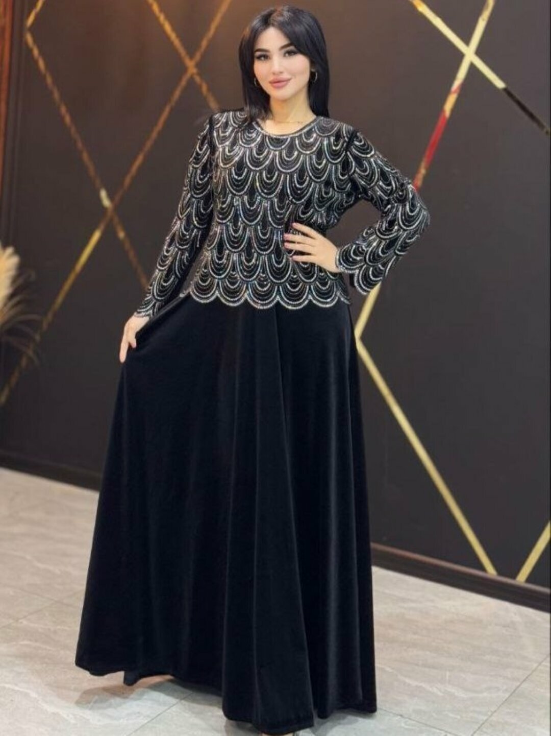 Платье  marjon qora 48, размер 56, черная