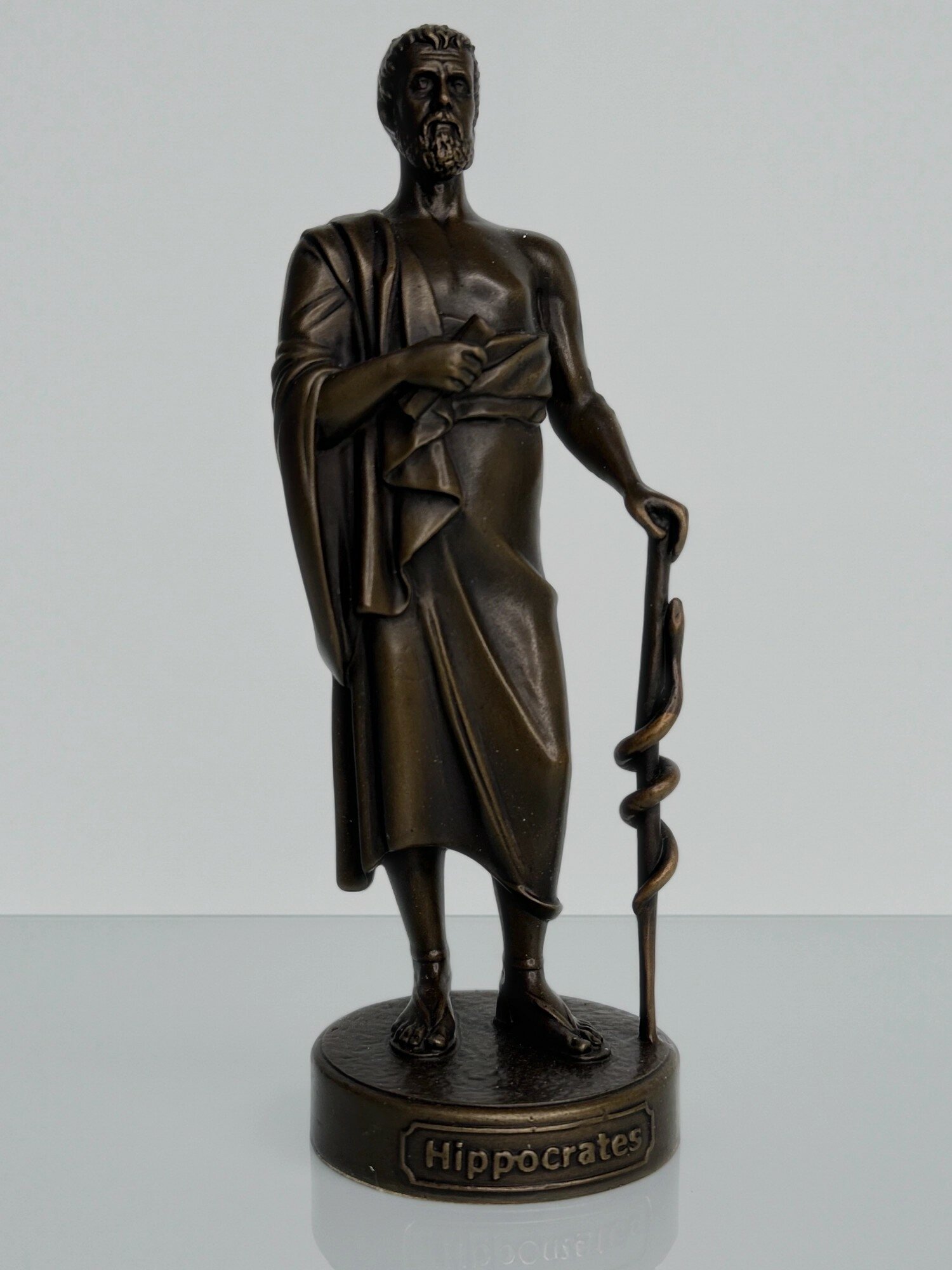 Статуэтка бронзовая Гиппократ, 20см, материал бронза, вес 0,774 кг — фото 1