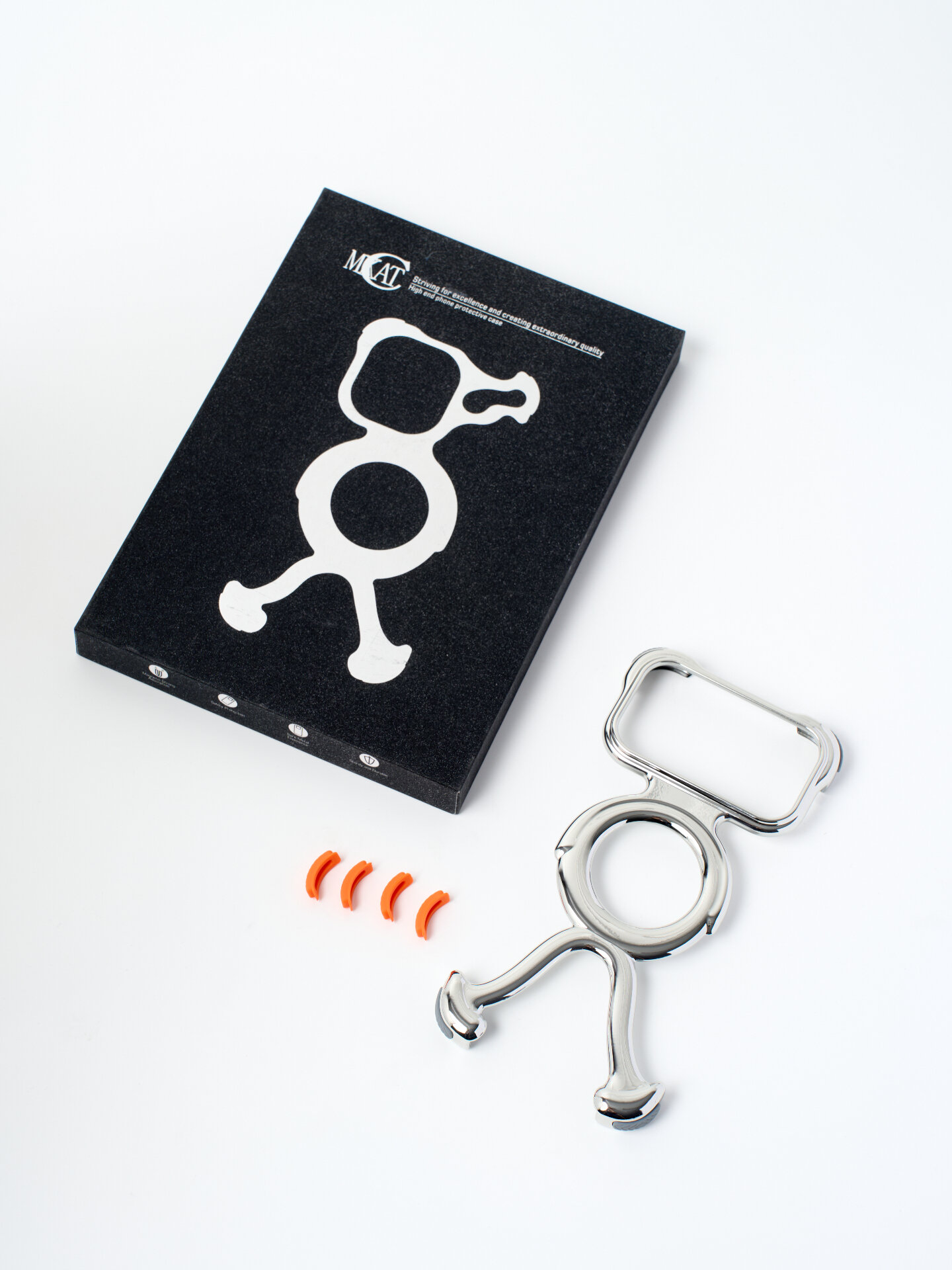 Чехол Magsafe на Айфон 17 Про Макс (iPhone 17 Pro Max) с ударопрочным покрытием, серебро — фото 1