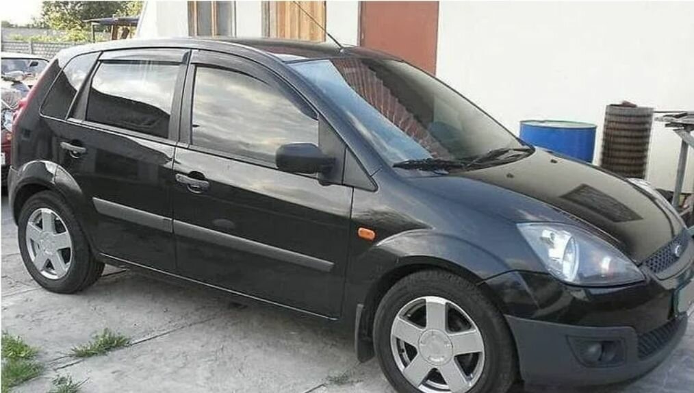 Дефлекторы (ветровики) на окна Ford Fiesta V х/б 5дв. 2002-2008г.