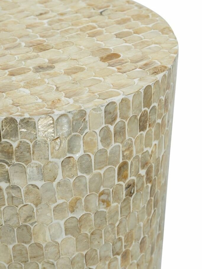 Обзор: D5592 Столик акцентный с отделкой раковинами устриц 35х35х45см, Glasar