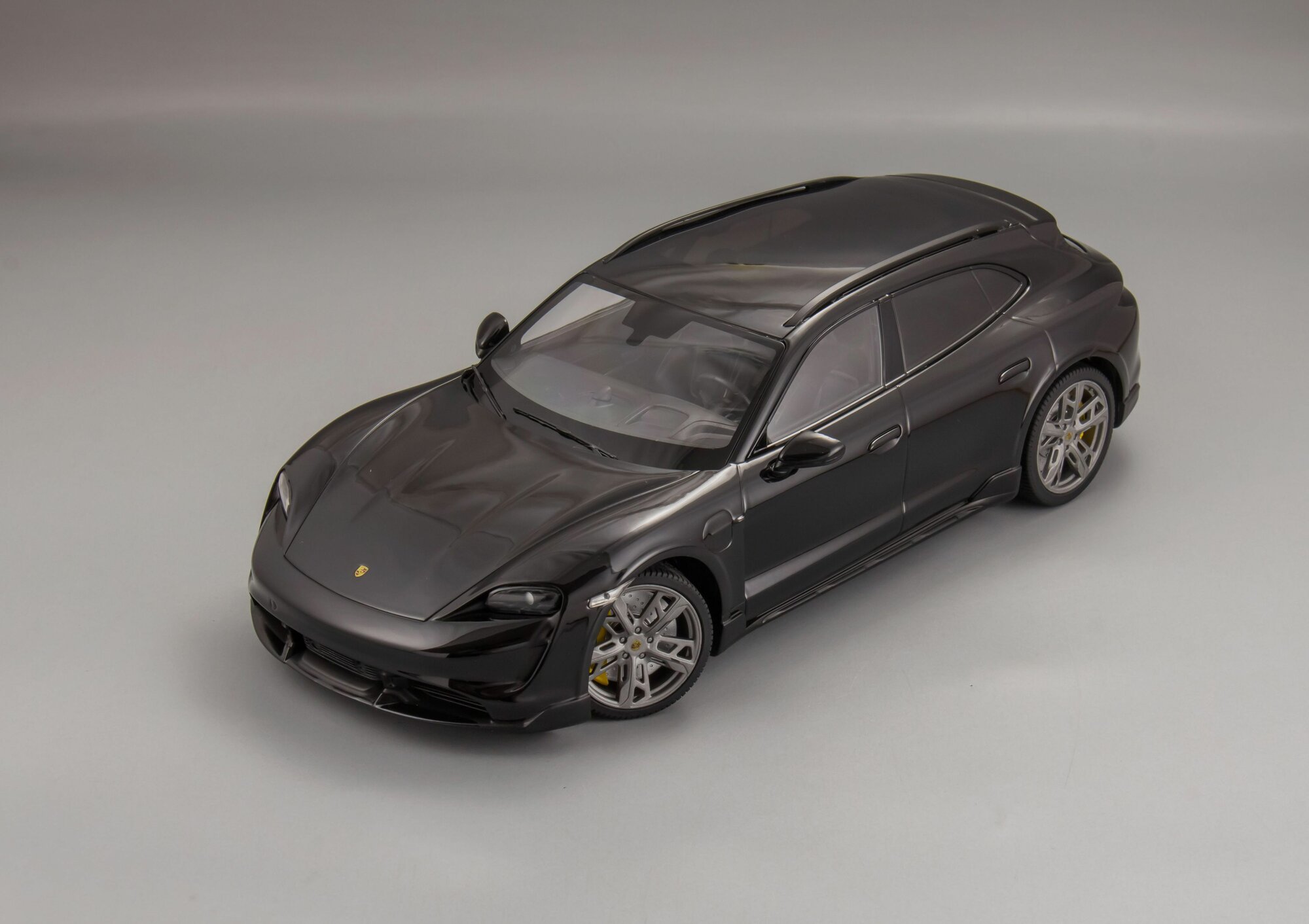 Масштабная модель Porsche Taycan Cross Turismo Turbo S - 2021