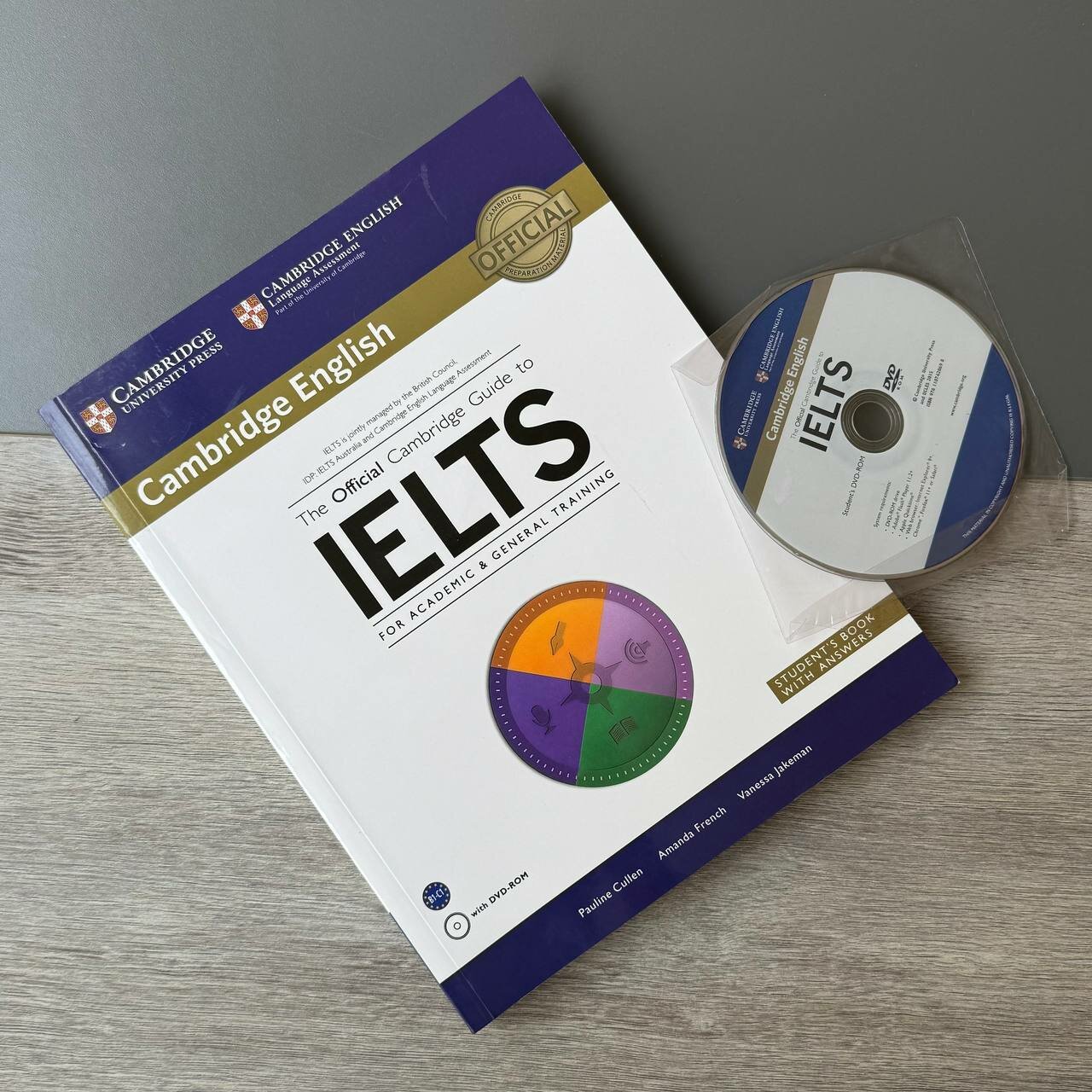 Учебное пособие "The Official Cambridge Guide to IELTS", английский язык, А4+, 400 стр