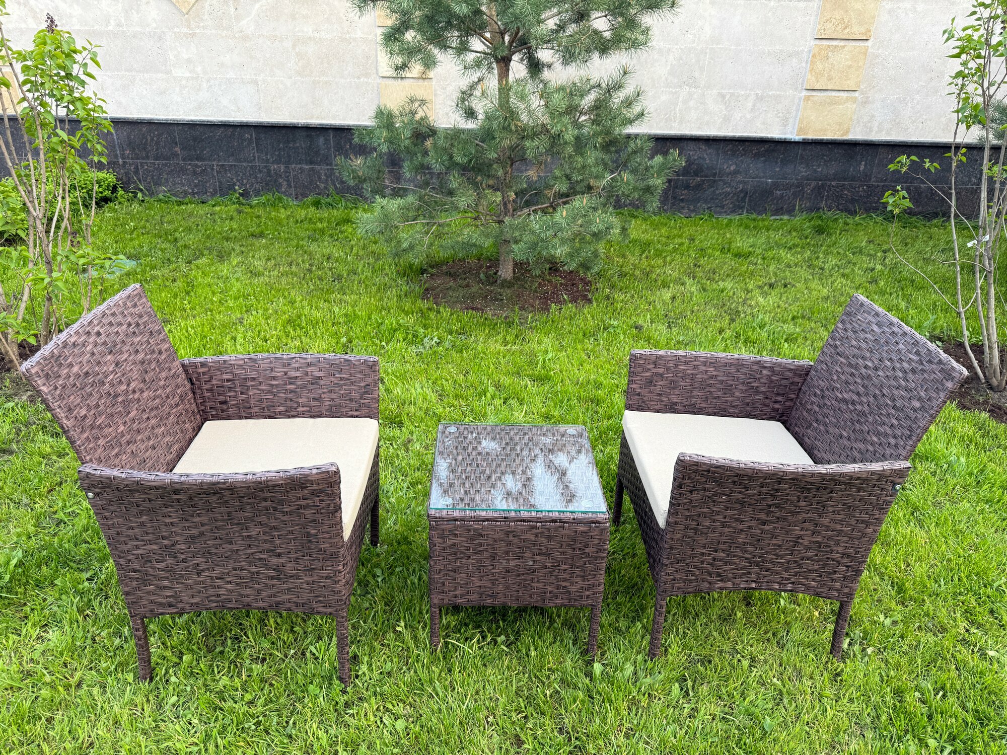 Комплект садовой мебели Full Comfort - HIPPO из искусственного ротанга (квадратный столик 2 кресла) коричневый
