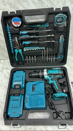 Изображение товара Шуруповерт, с набором столярно-слесарных инструментов, 2 аккумулятора