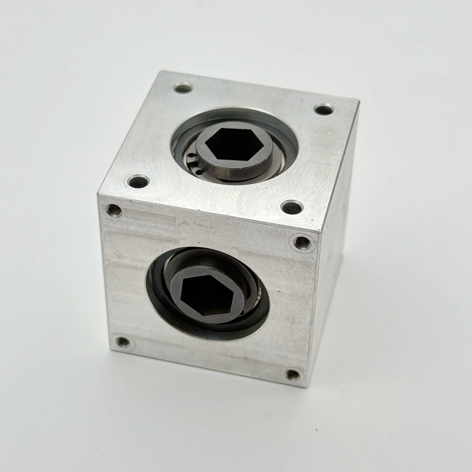 Угловой редуктор 1:1, One-output HEX, 8mm Hole Diameter