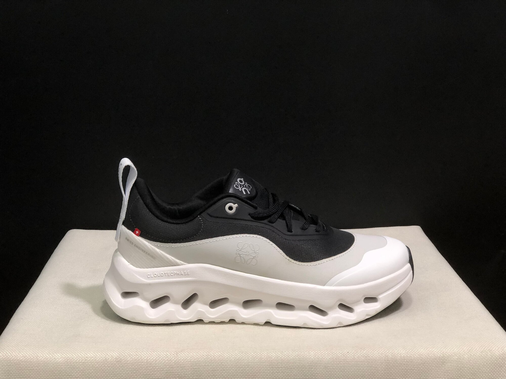 Кроссовки , размер 40, White/Black Matte — фото 1