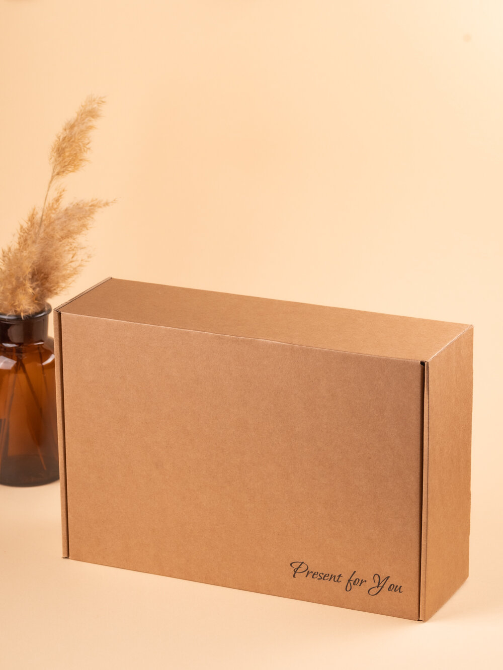 Коробка подарочная для упаковки подарка, бежевая, 32х22х10 см — фото 1
